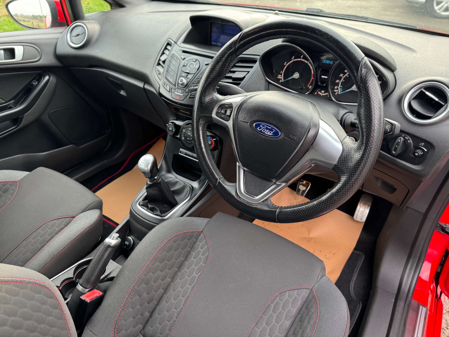 Used Ford Fiesta 2017 for sale - 77310964: Photo 15