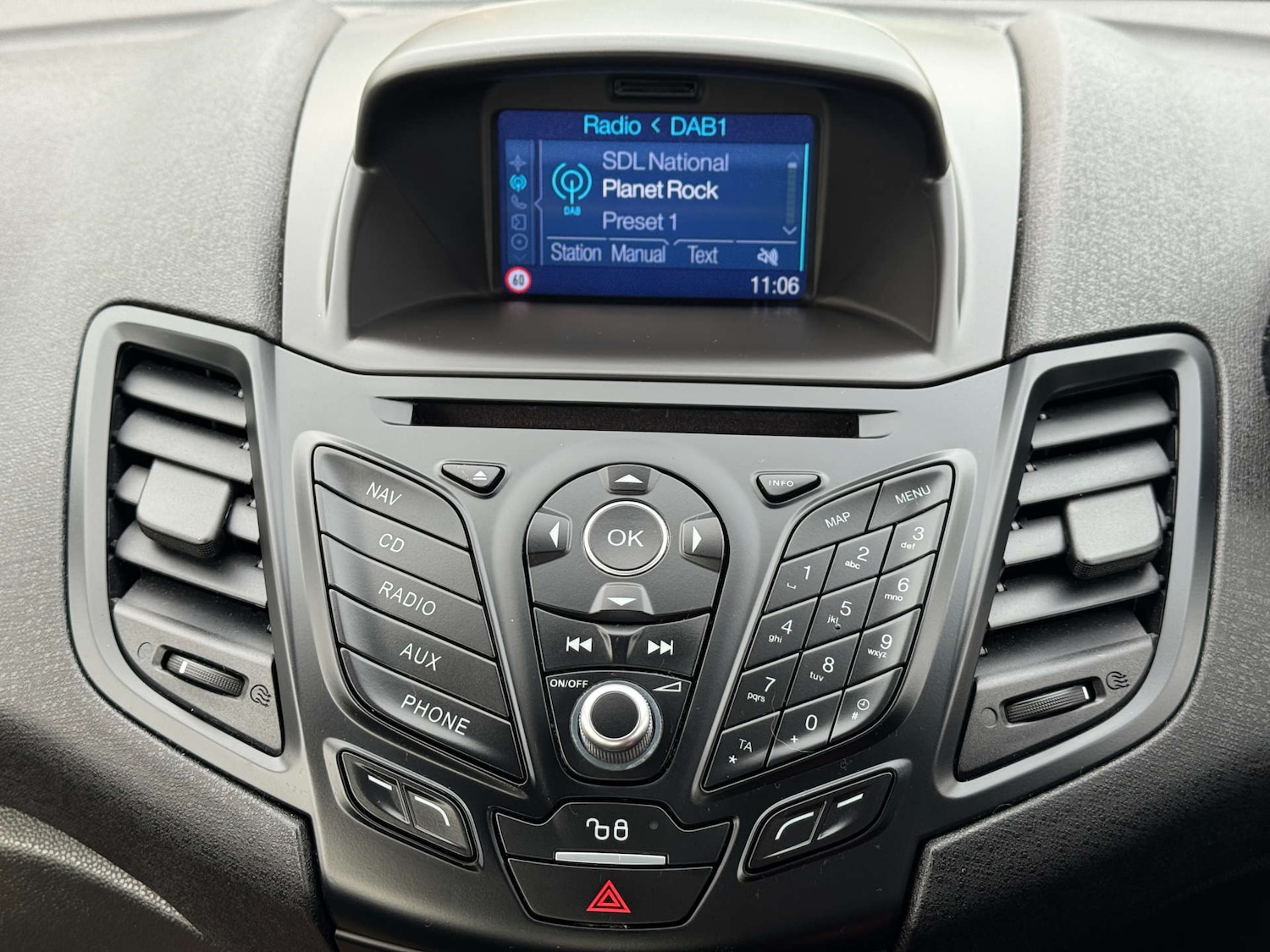 Used Ford Fiesta 2017 for sale - 77310964: Photo 25