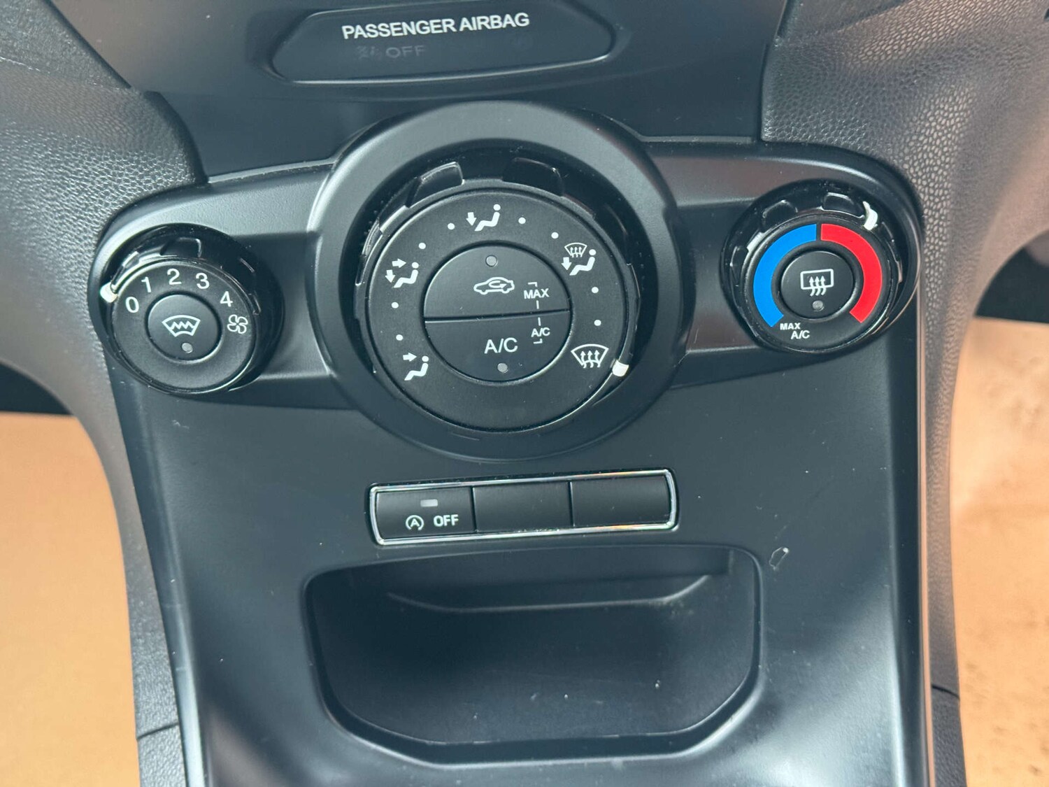 Used Ford Fiesta 2017 for sale - 77310964: Photo 29