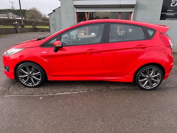 Used Ford Fiesta 2017 for sale - 77310964: Photo