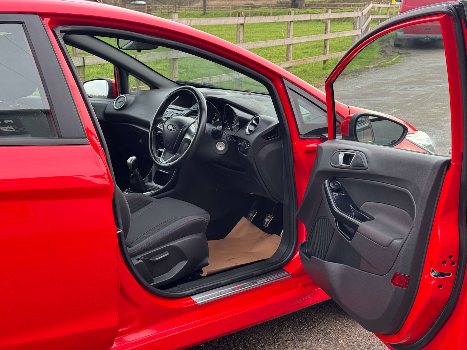 Used Ford Fiesta 2017 for sale - 77310964: Photo 9