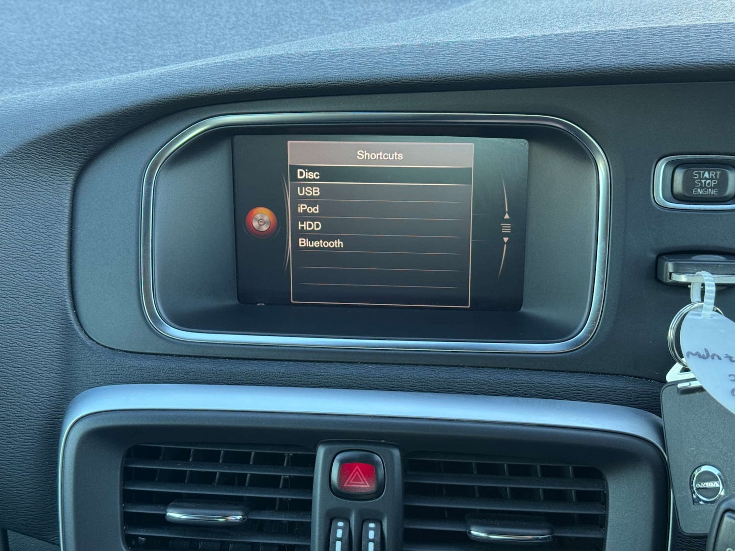 Used Volvo V40 2017 for sale - 76571349: Photo 25