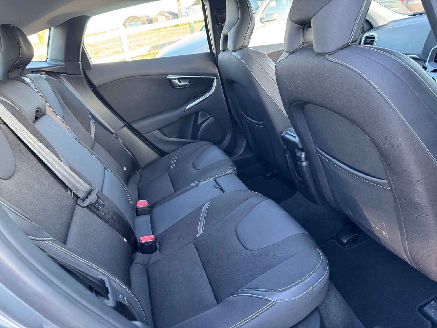 Used Volvo V40 2017 for sale - 76571349: Photo 38