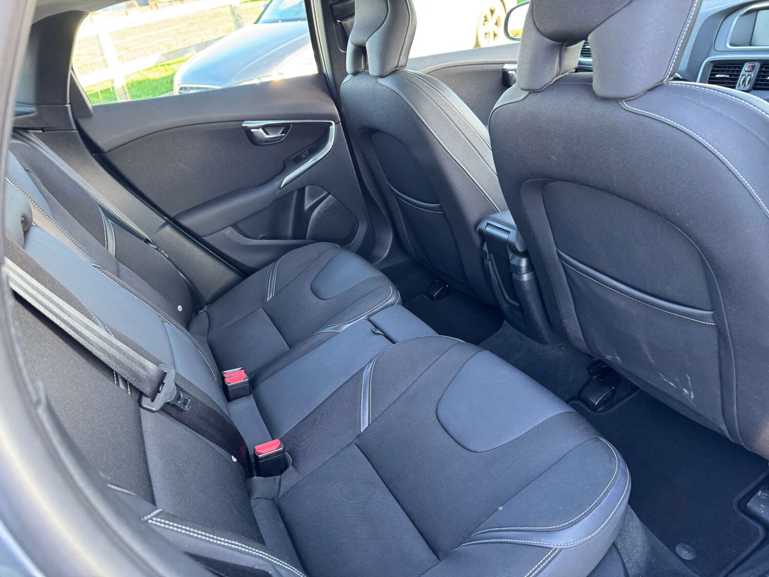 Used Volvo V40 2017 for sale - 76571349: Photo 39