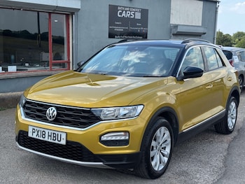 Used Volkswagen T-Roc 2018 for sale - 78992741: Photo