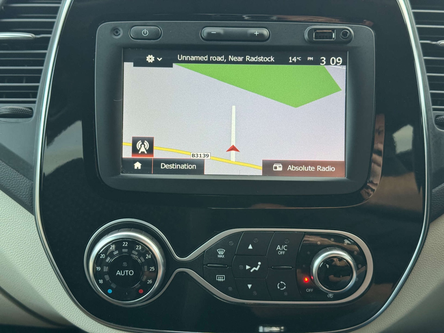 Used Renault Captur 2017 for sale - 76497676: Photo 25