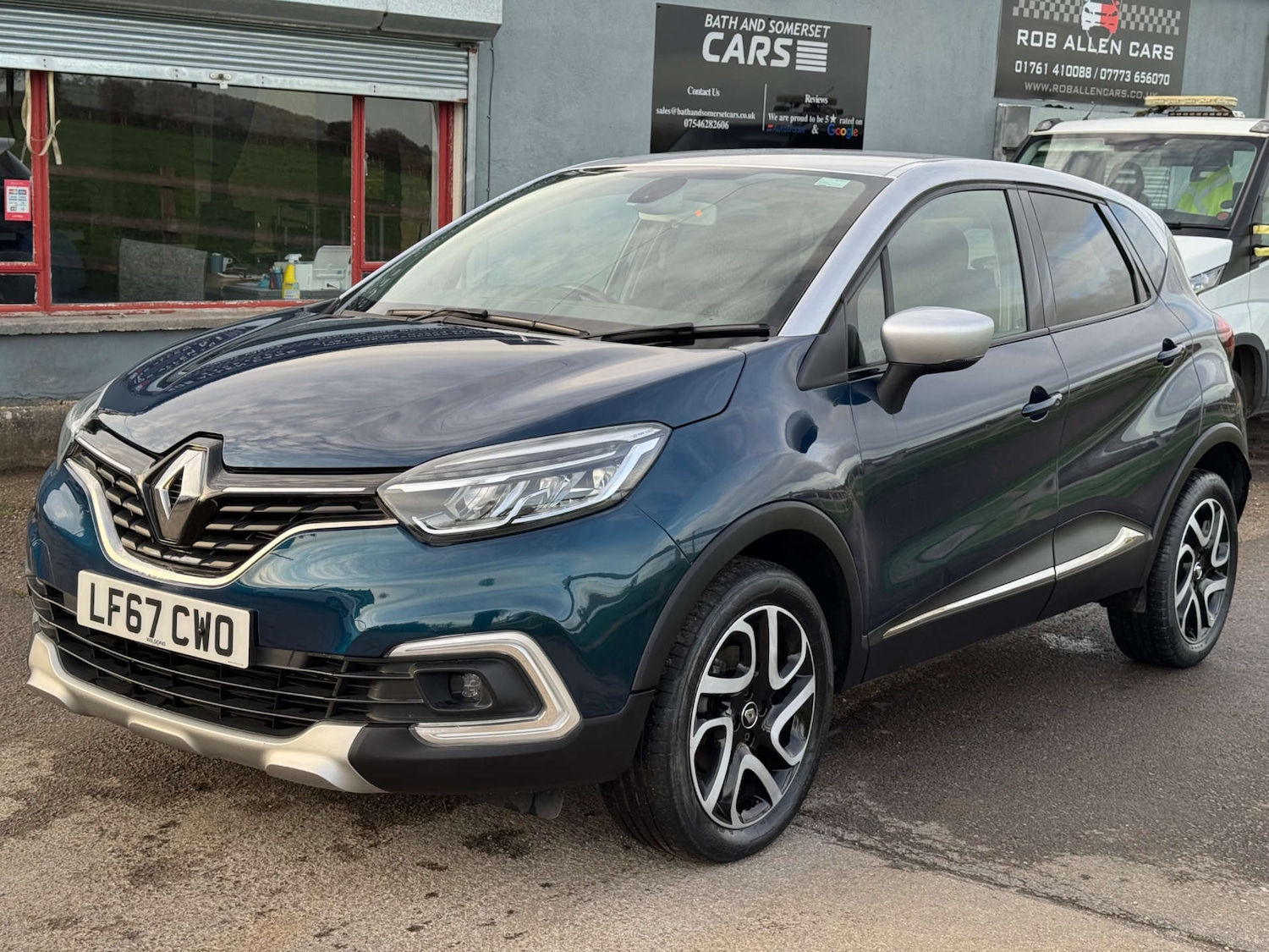 Used Renault Captur 2017 for sale - 76497676: Photo 3