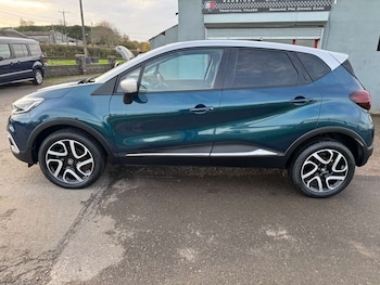 Used Renault Captur 2017 for sale - 76497676: Photo