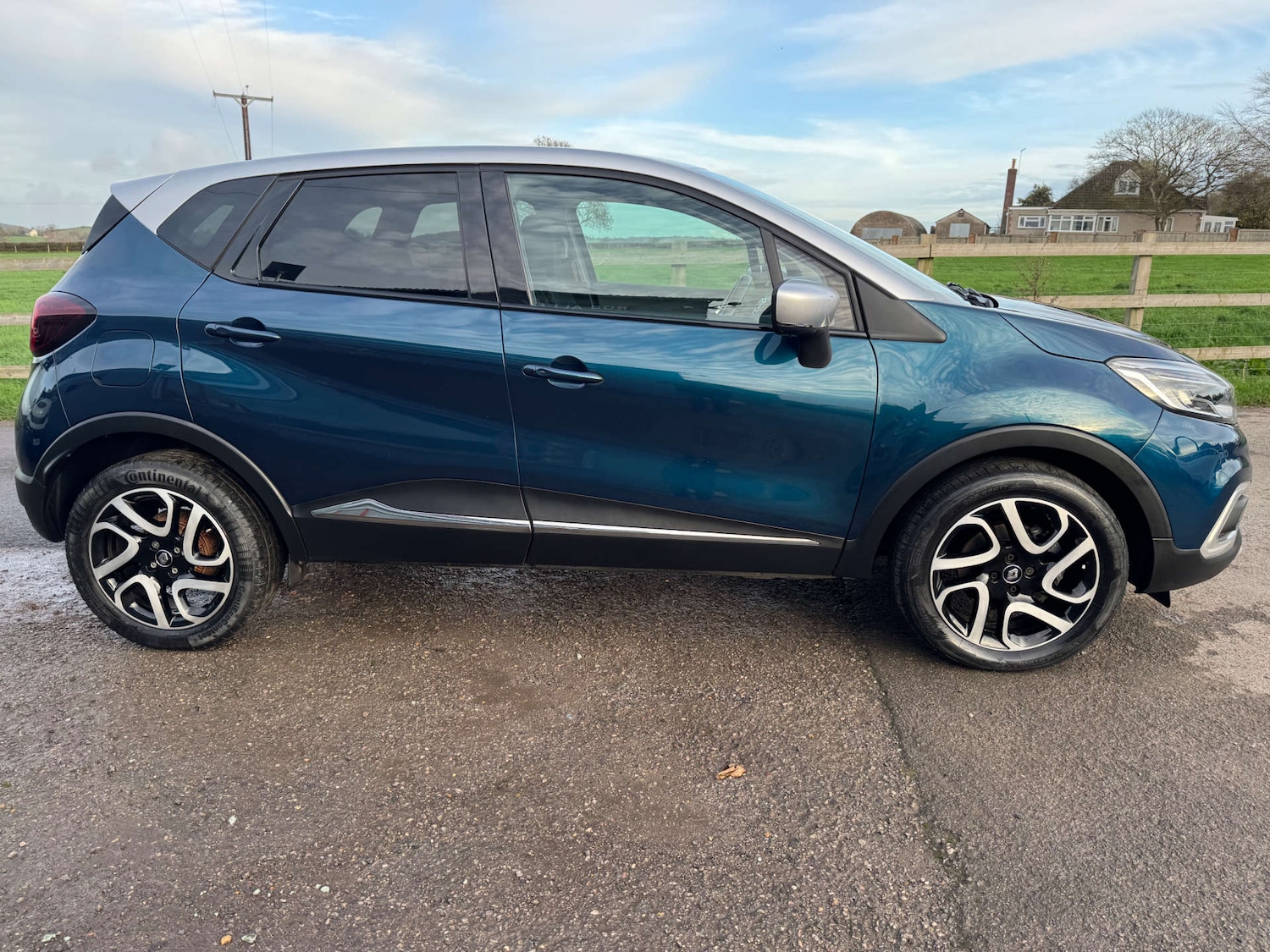 Used Renault Captur 2017 for sale - 76497676: Photo 5