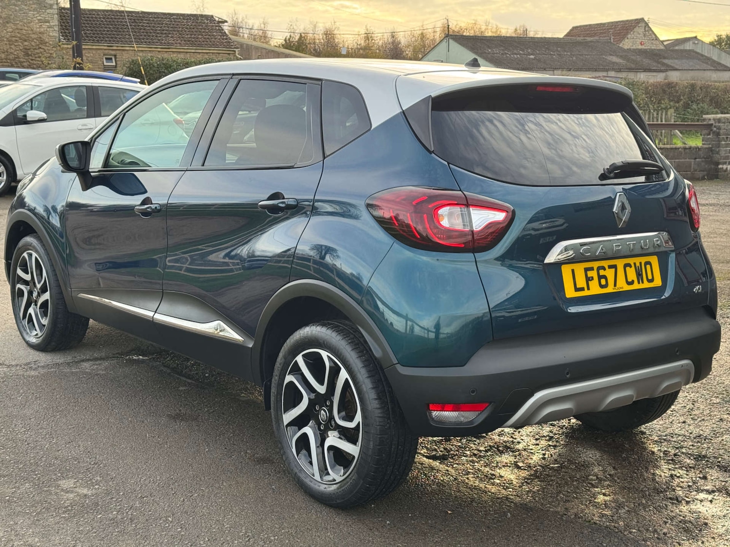 Used Renault Captur 2017 for sale - 76497676: Photo 6