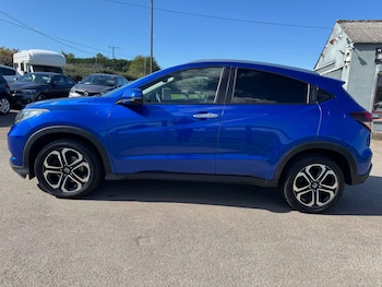 Used Honda HR-V 2017 for sale - 76016314: Photo 4