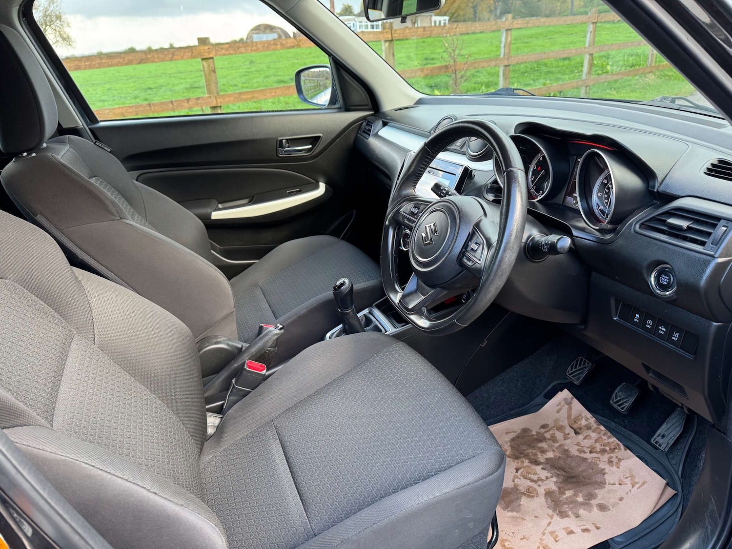 Used Suzuki Swift 2018 for sale - 76395523: Photo 11