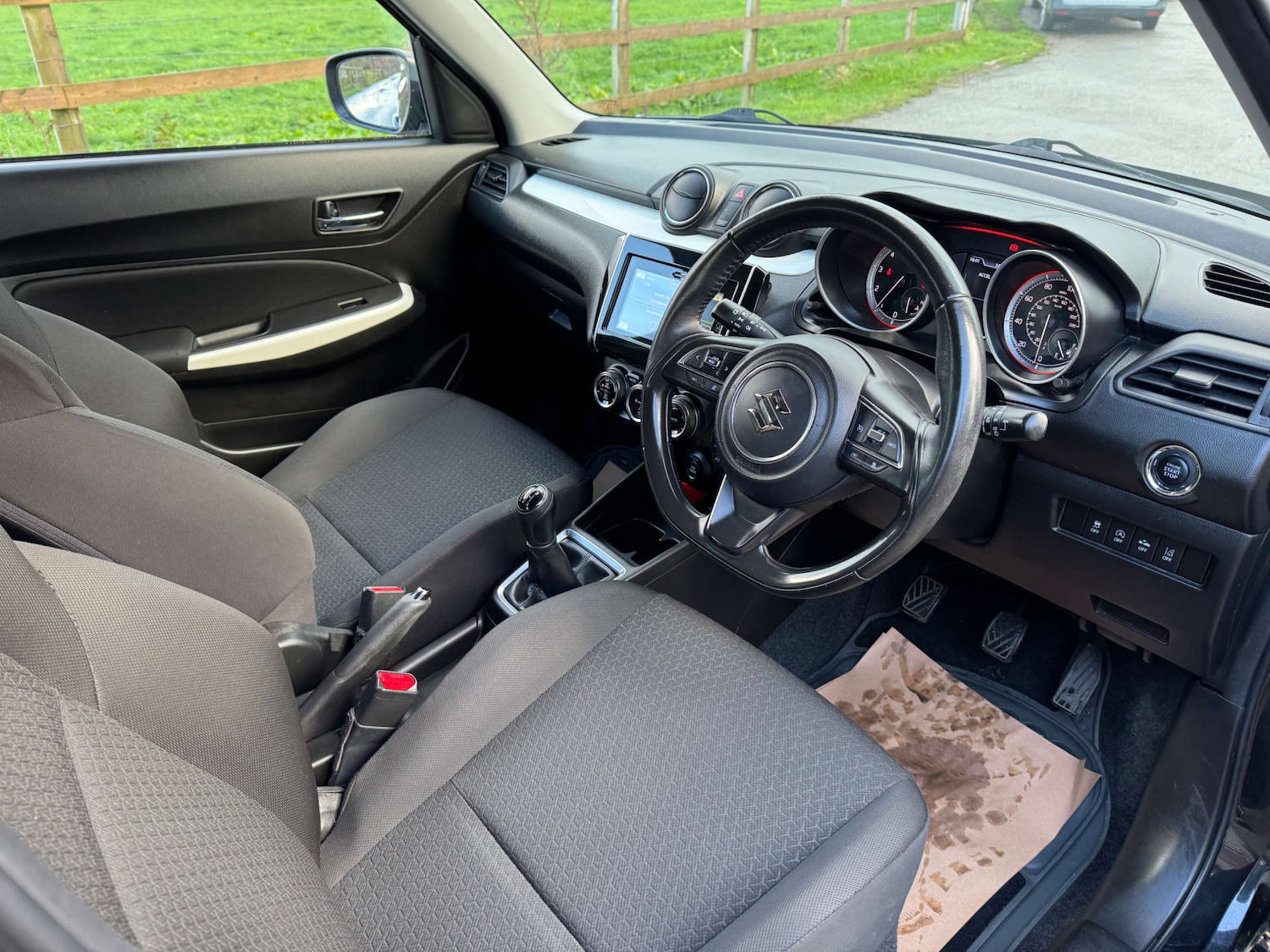 Used Suzuki Swift 2018 for sale - 76395523: Photo 12