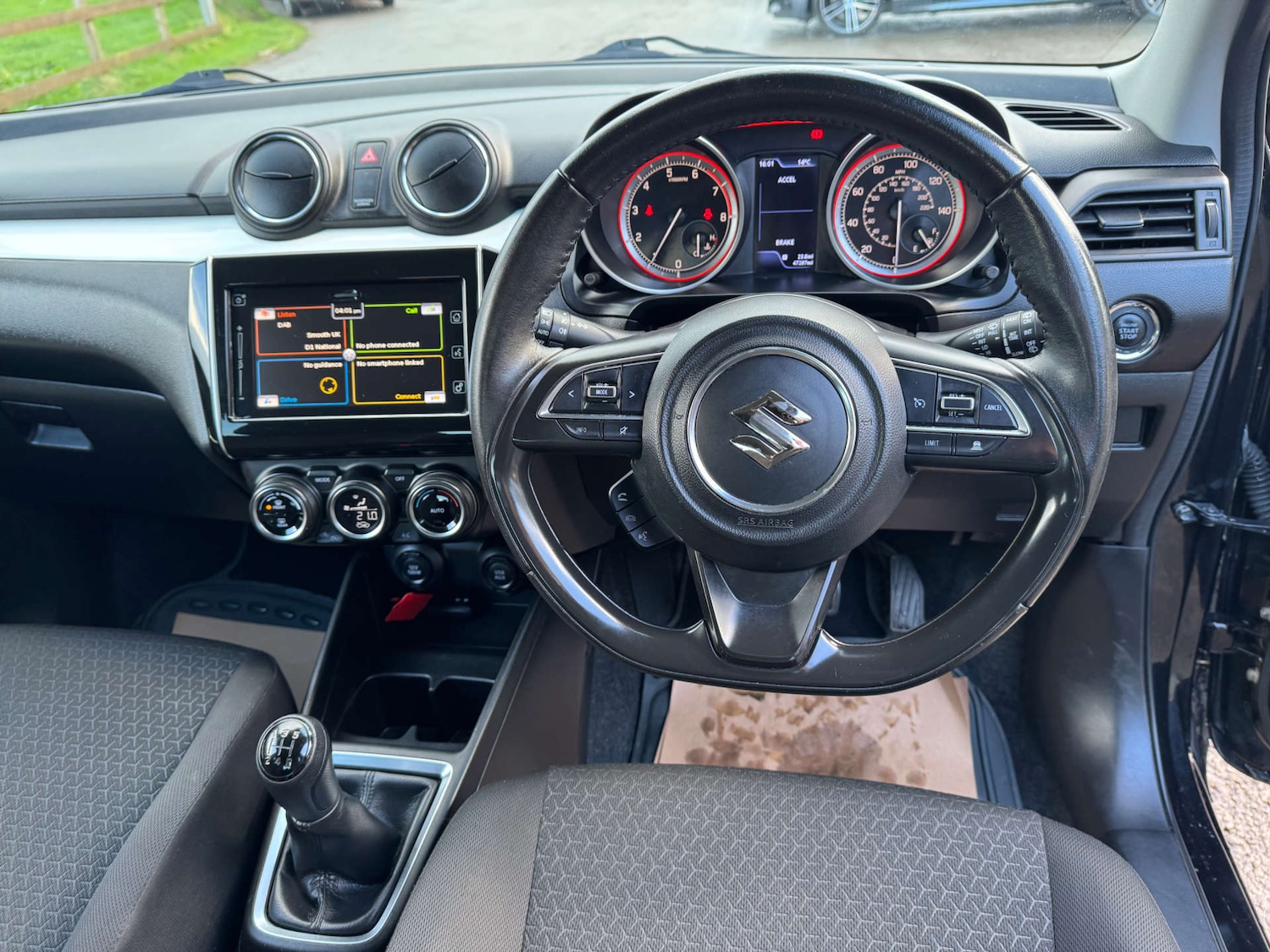 Used Suzuki Swift 2018 for sale - 76395523: Photo 15