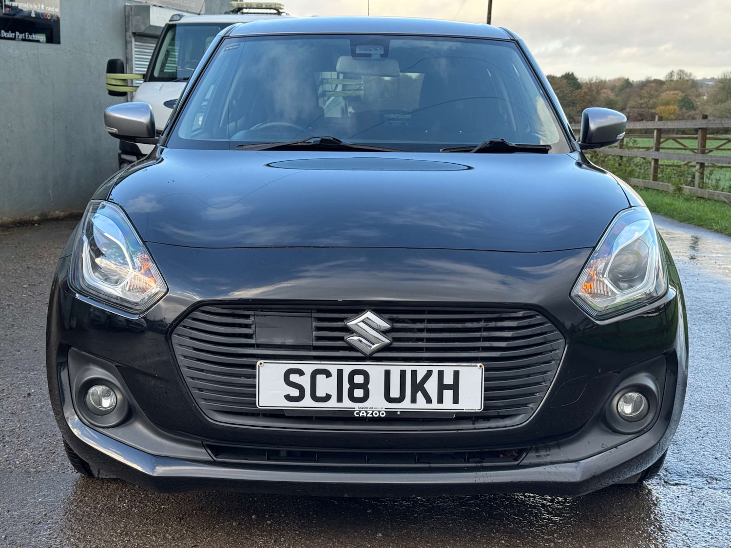 Used Suzuki Swift 2018 for sale - 76395523: Photo 2