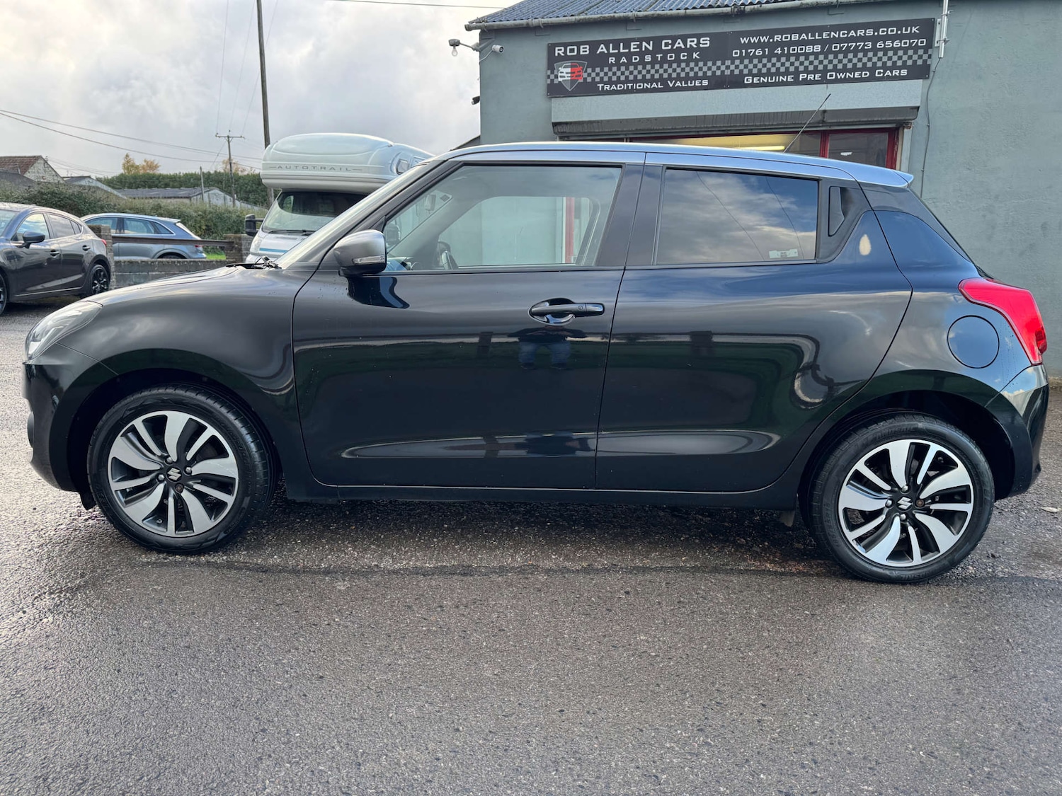 Used Suzuki Swift 2018 for sale - 76395523: Photo 4