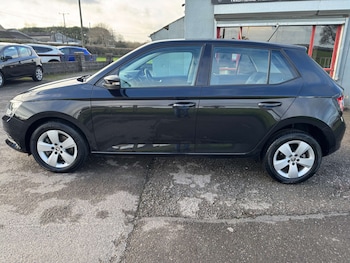 Used Skoda Fabia 2015 for sale - 76921214: Photo