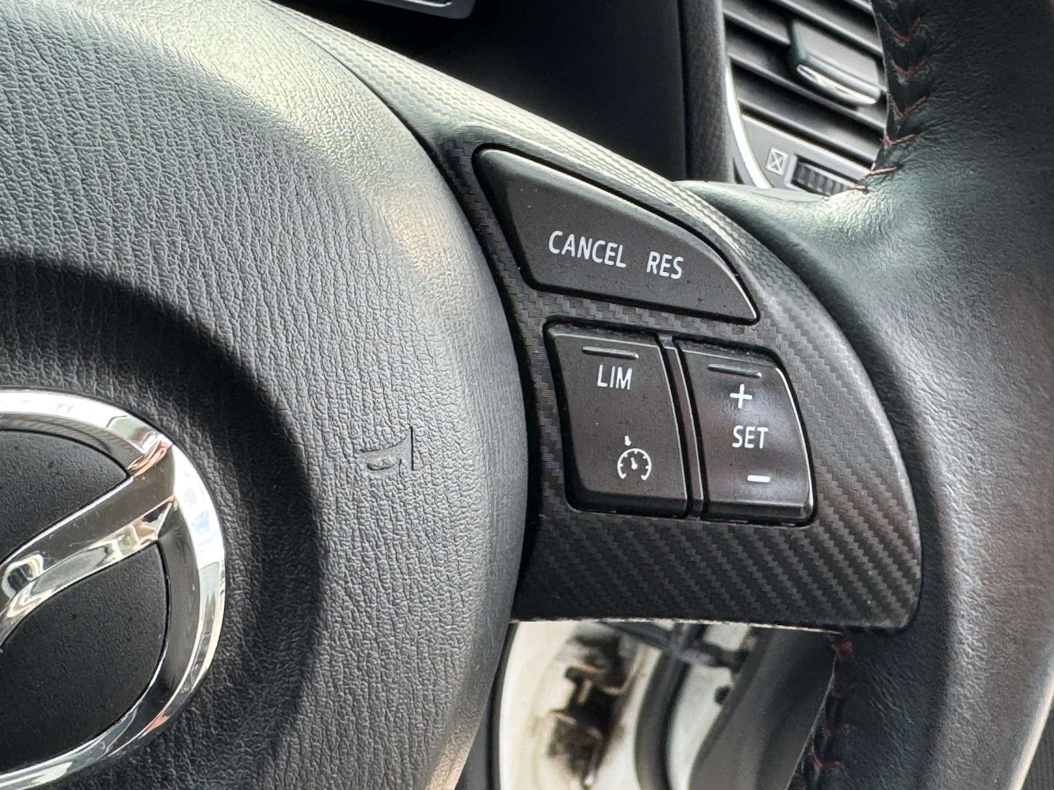 Used Mazda Mazda3 2014 for sale - 75913742: Photo 18