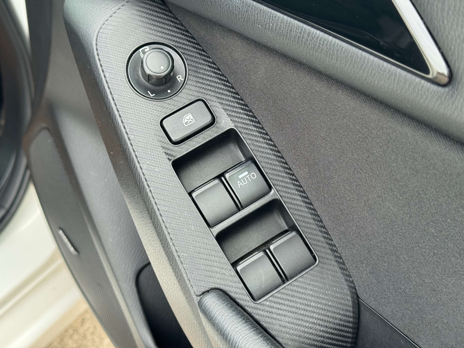 Used Mazda Mazda3 2014 for sale - 75913742: Photo 22