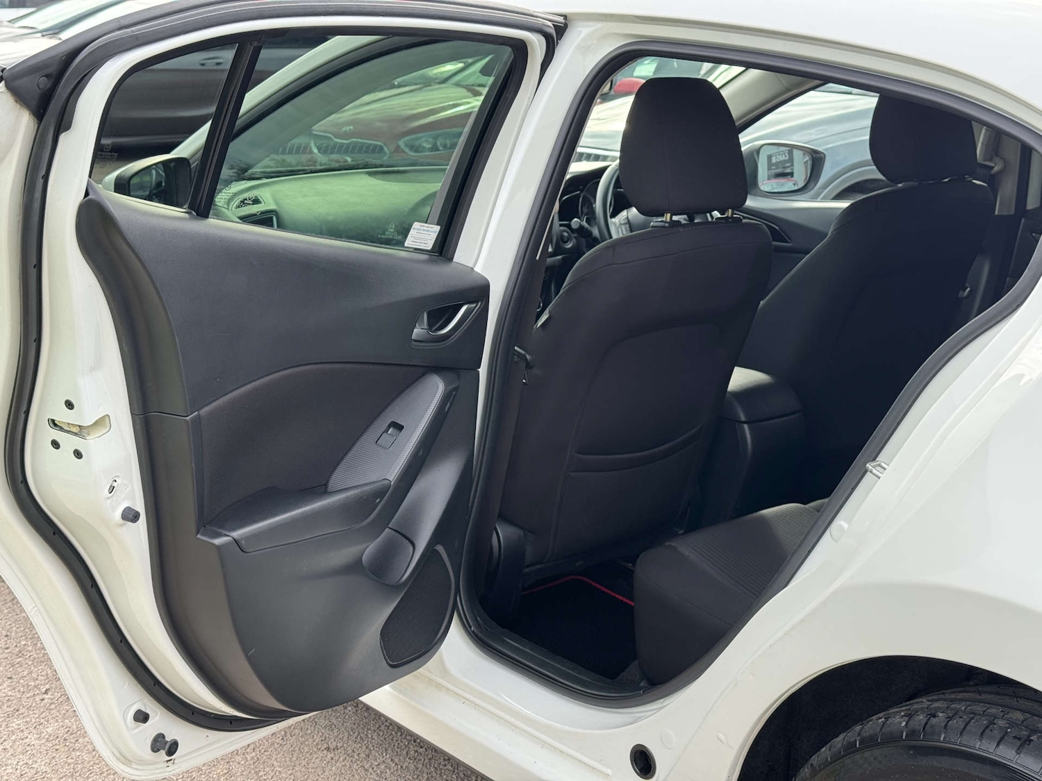 Used Mazda Mazda3 2014 for sale - 75913742: Photo 39