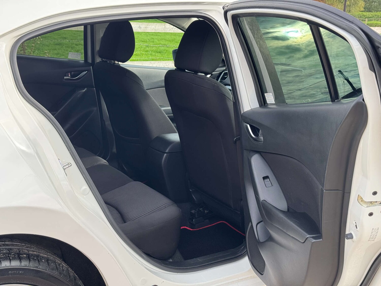 Used Mazda Mazda3 2014 for sale - 75913742: Photo 43