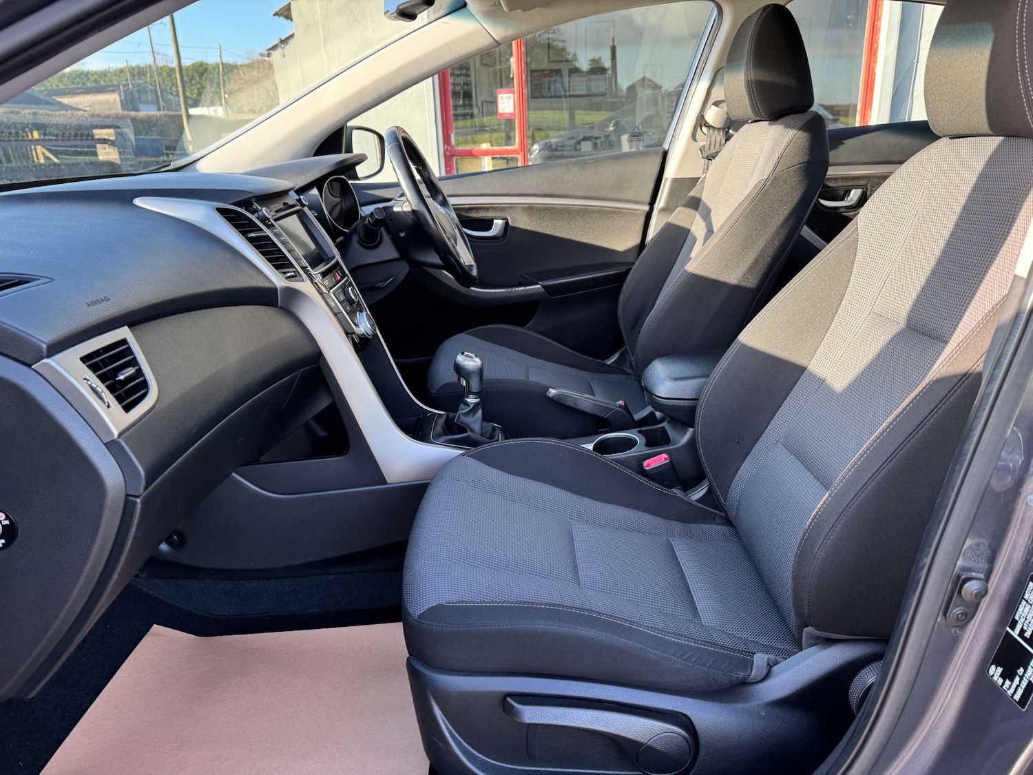 Used Hyundai i30 2015 for sale - 77220982: Photo 18