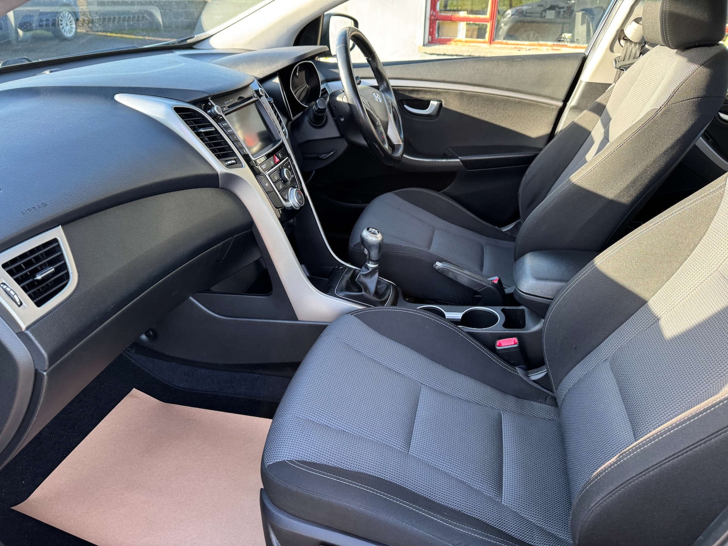 Used Hyundai i30 2015 for sale - 77220982: Photo 19