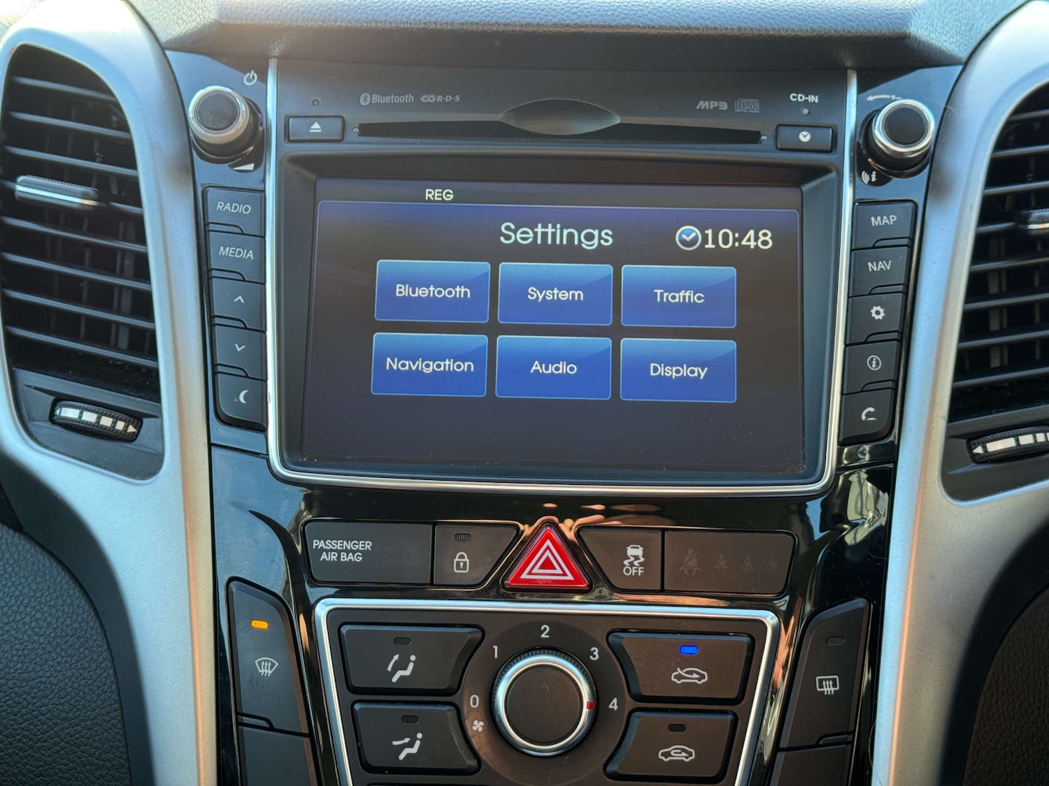 Used Hyundai i30 2015 for sale - 77220982: Photo 24