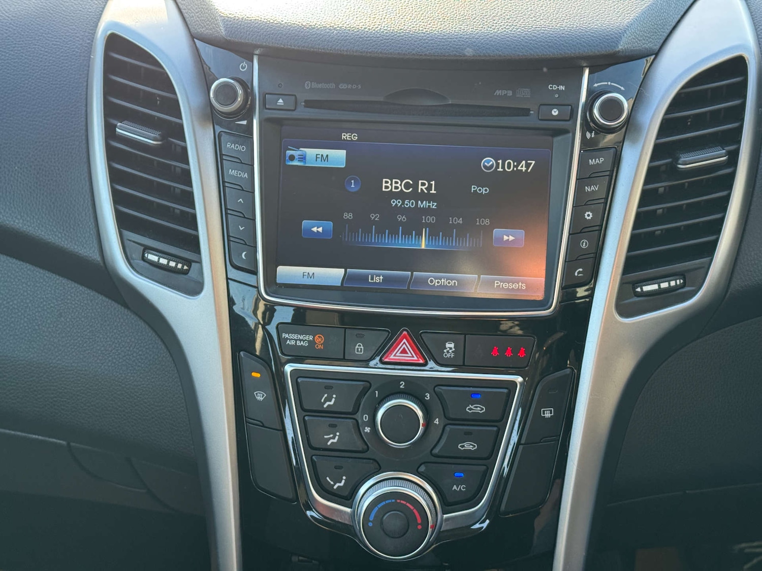 Used Hyundai i30 2015 for sale - 77220982: Photo 26