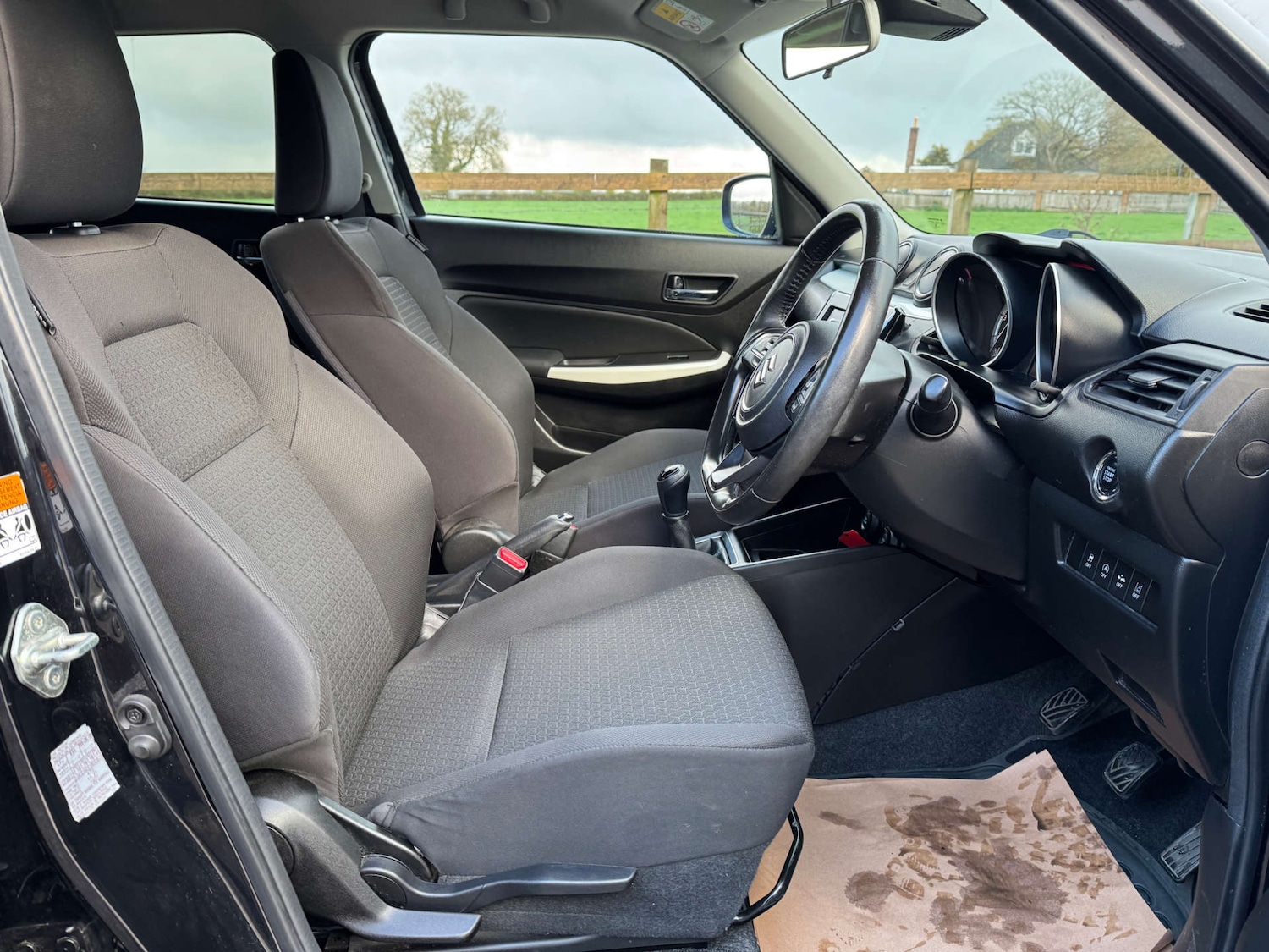 Used Suzuki Swift 2018 for sale - 76601708: Photo 10