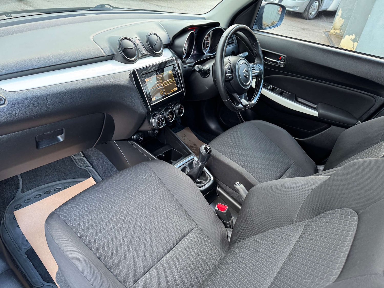 Used Suzuki Swift 2018 for sale - 76601708: Photo 31