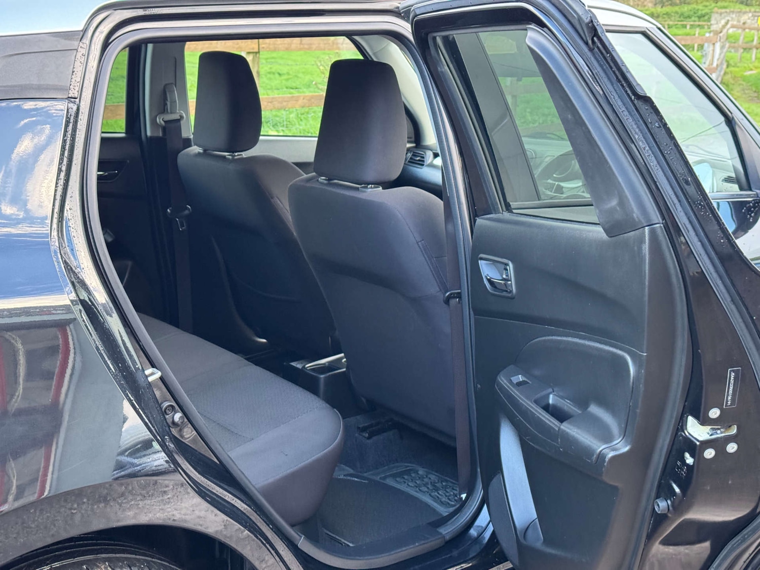 Used Suzuki Swift 2018 for sale - 76601708: Photo 34