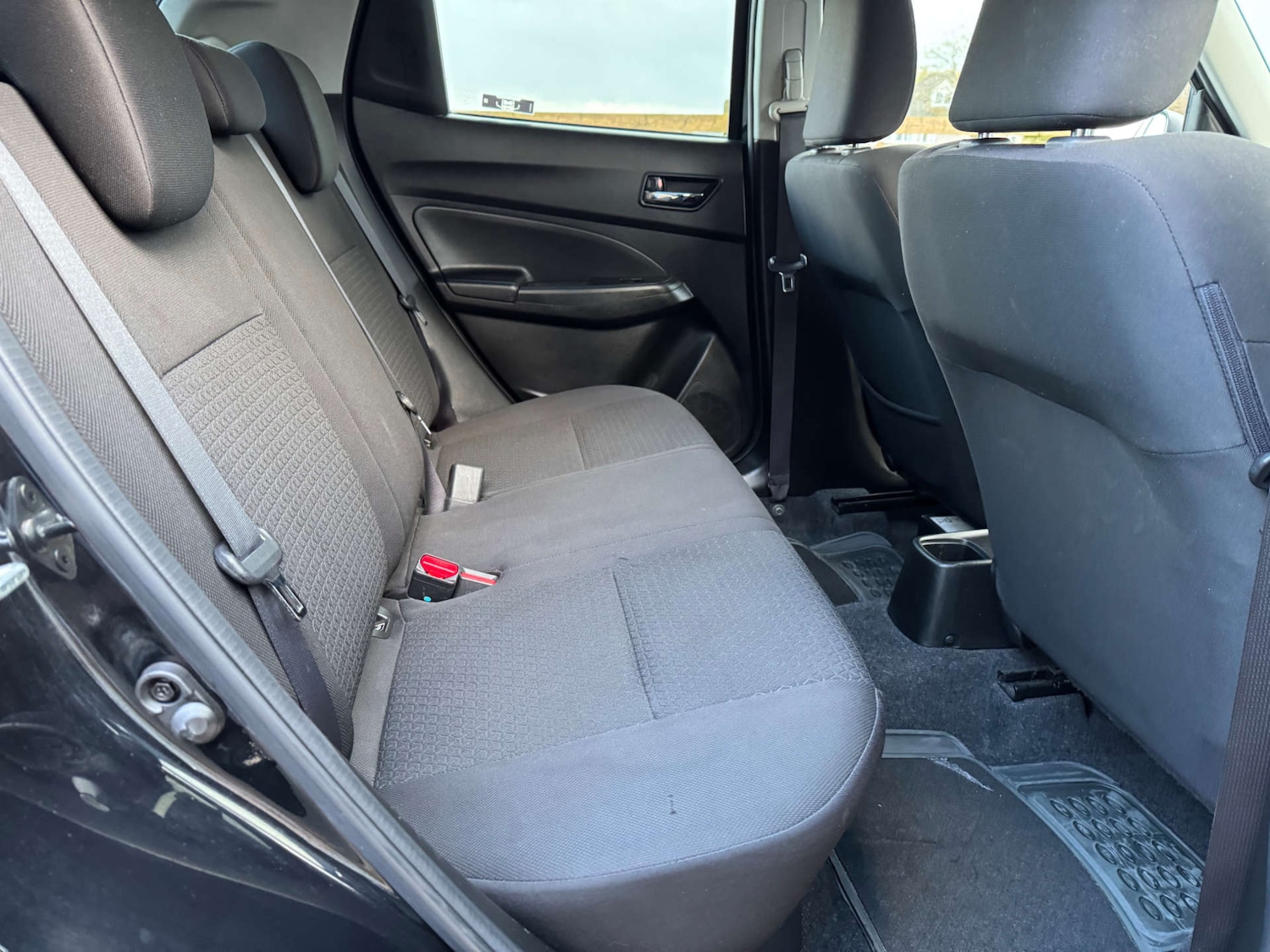 Used Suzuki Swift 2018 for sale - 76601708: Photo 35