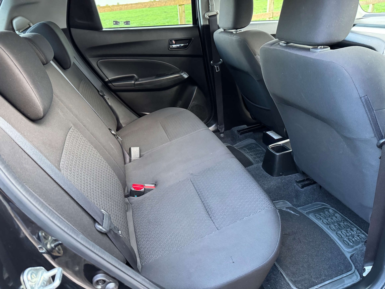 Used Suzuki Swift 2018 for sale - 76601708: Photo 36