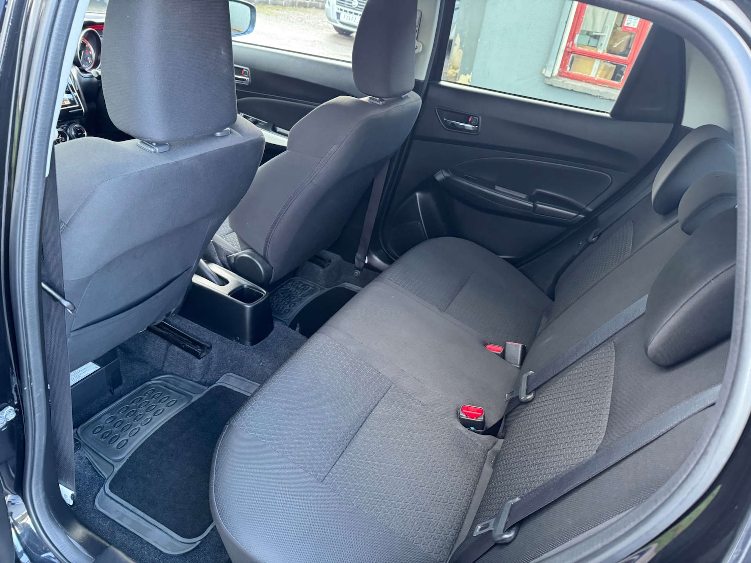 Used Suzuki Swift 2018 for sale - 76601708: Photo 41