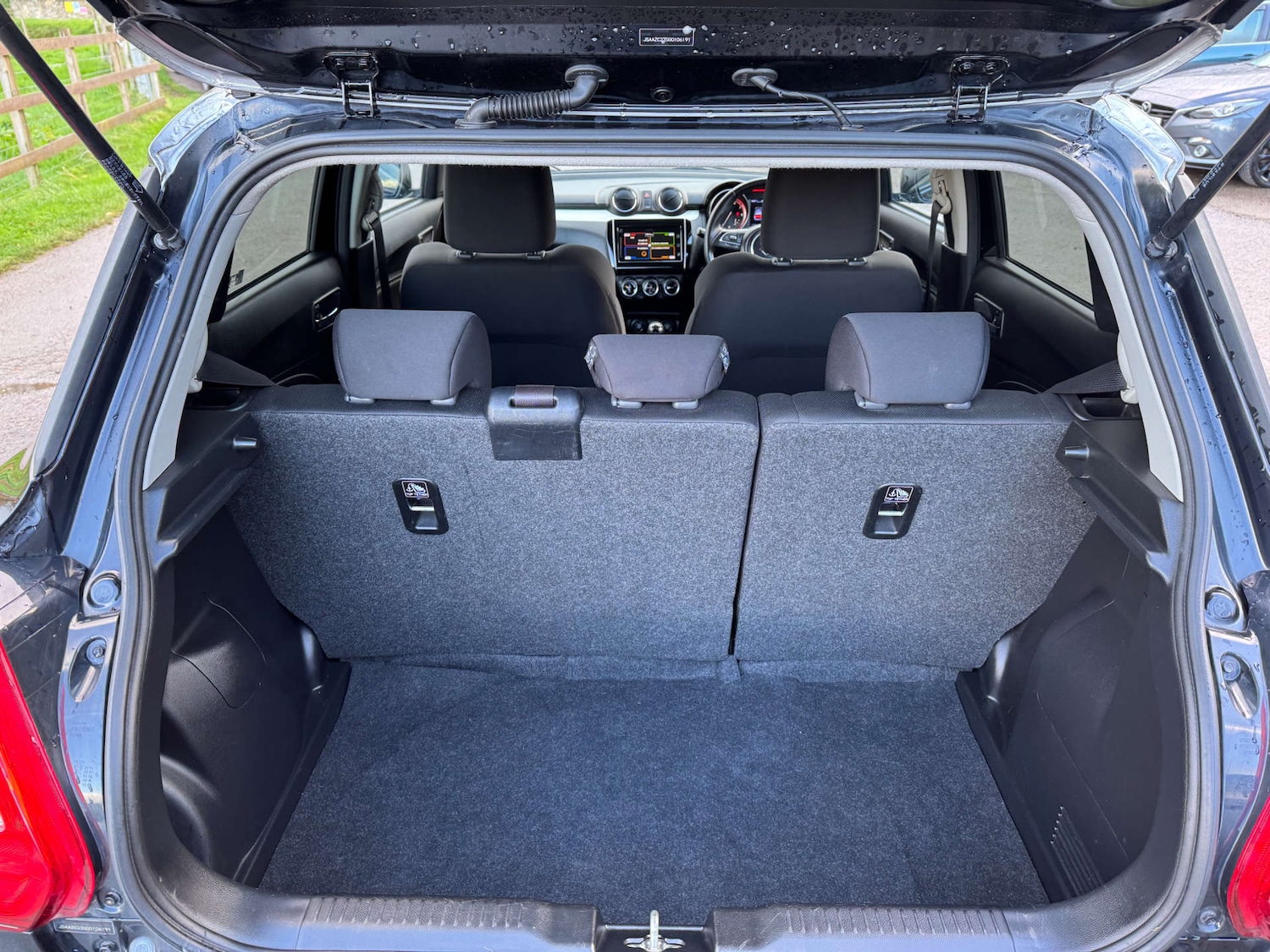 Used Suzuki Swift 2018 for sale - 76601708: Photo 43