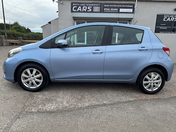 Used Toyota Yaris 2013 for sale - 79468204: Photo