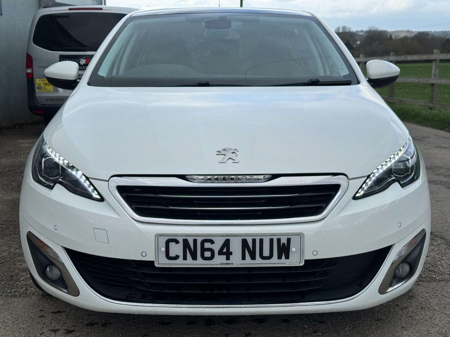 Used Peugeot 308 2014 for sale - 77667842: Photo 2