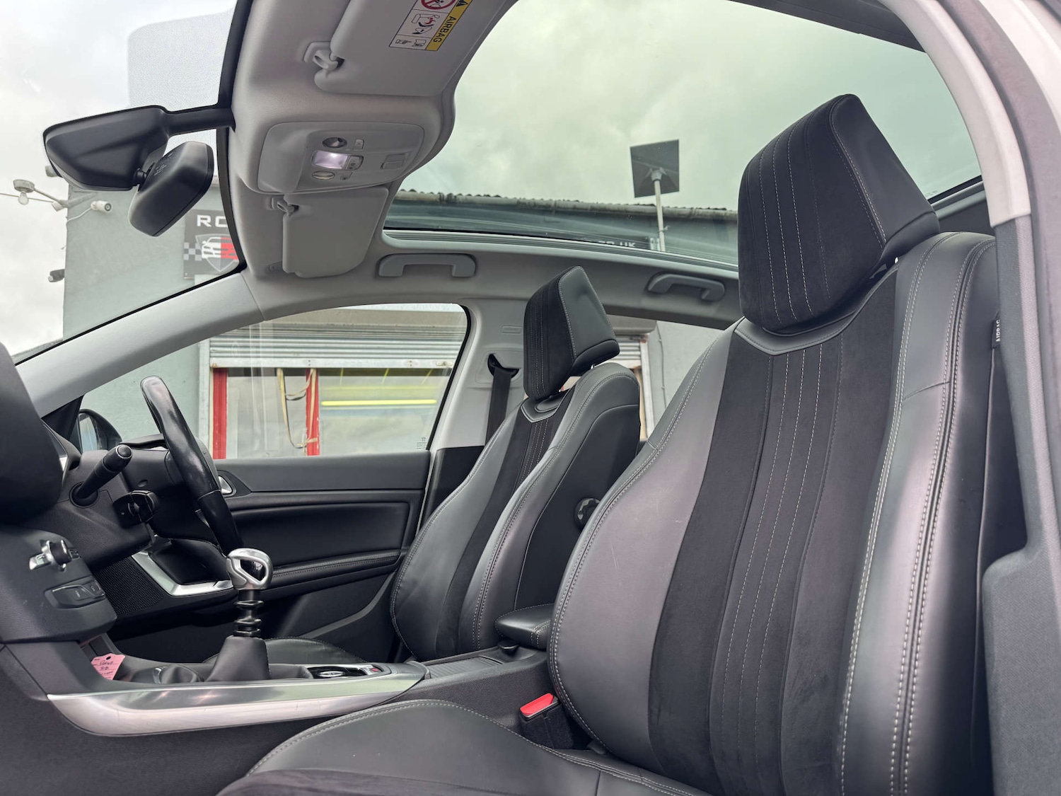 Used Peugeot 308 2014 for sale - 77667842: Photo 26