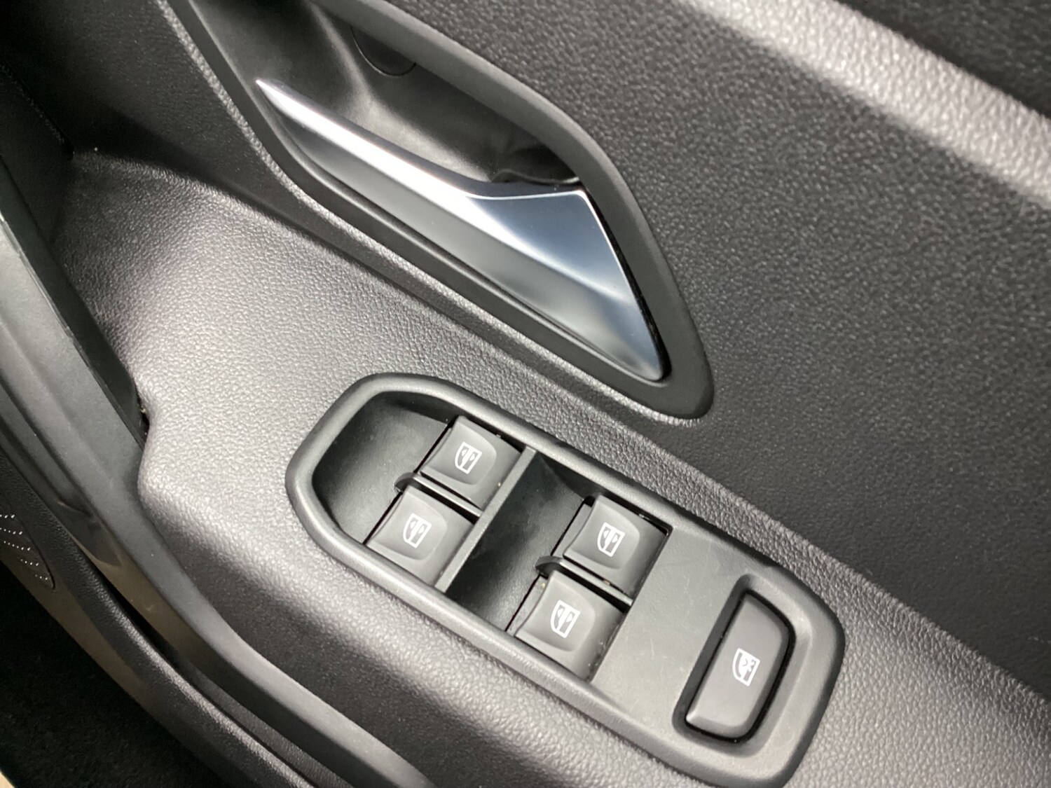 Used Dacia Duster 2023 for sale - 76168849: Photo 41