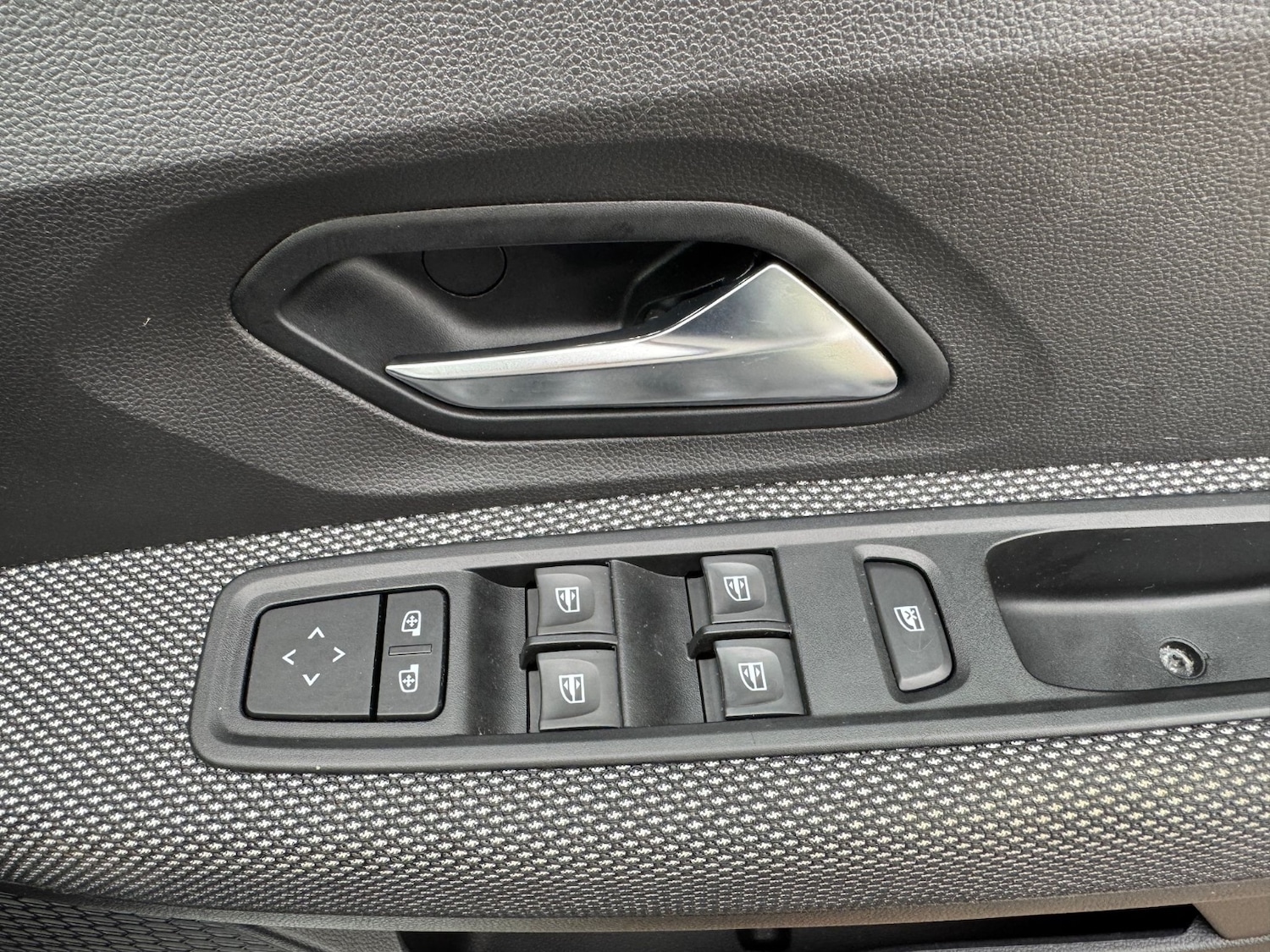 Used Dacia Sandero 2022 for sale - 76868917: Photo 11