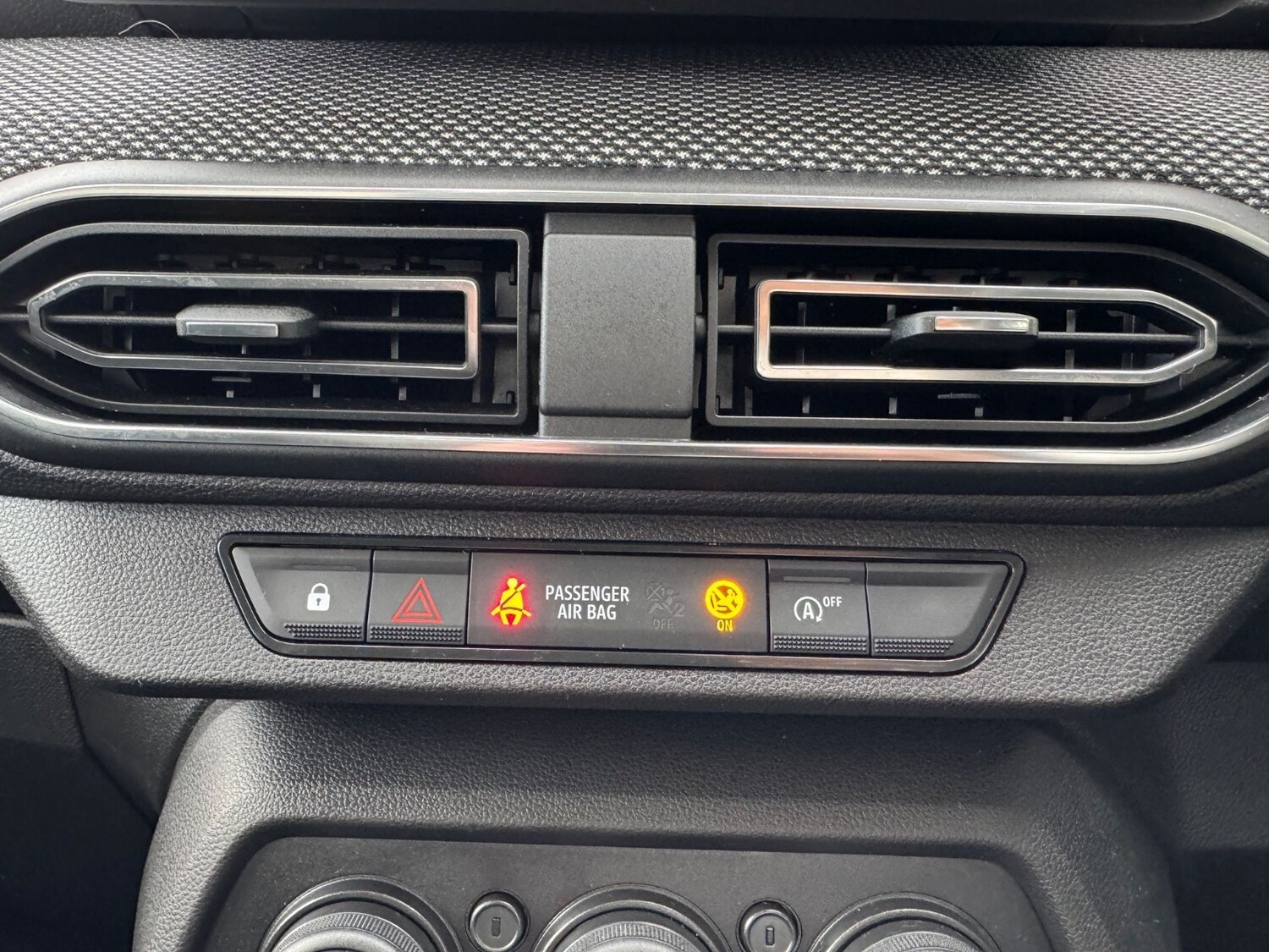 Used Dacia Sandero 2022 for sale - 76868917: Photo 24