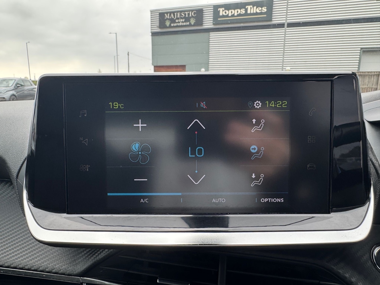 Used Dacia Sandero 2022 for sale - 76868917: Photo 46