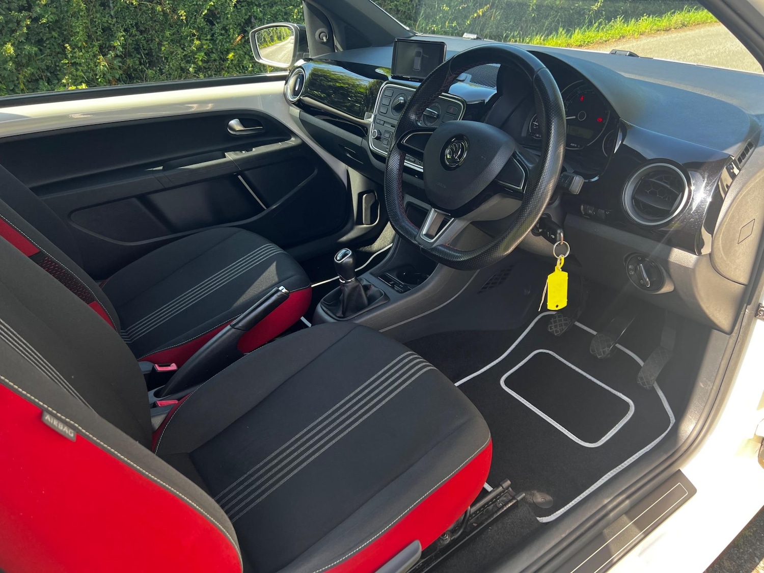 Used Skoda Citigo 2014 for sale - 76945987: Photo 2