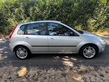 Used Ford Fiesta 2005 for sale - 79572596: Photo