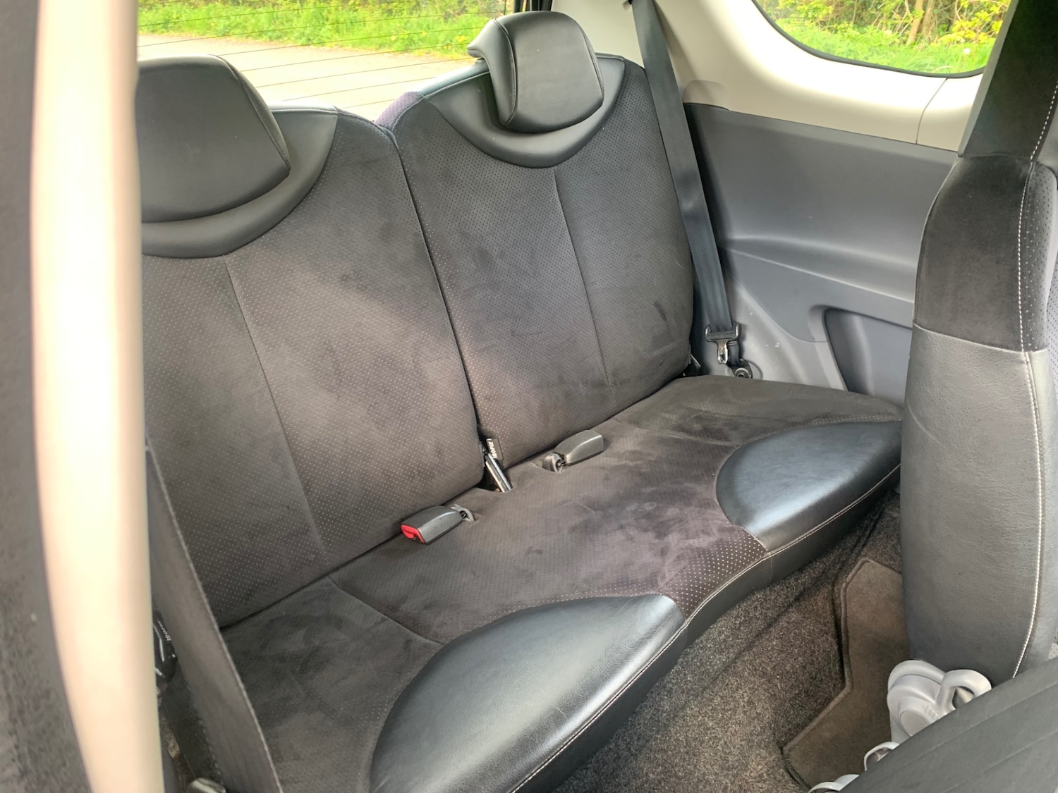 Used Toyota AYGO 2011 for sale - 76960355: Photo 17