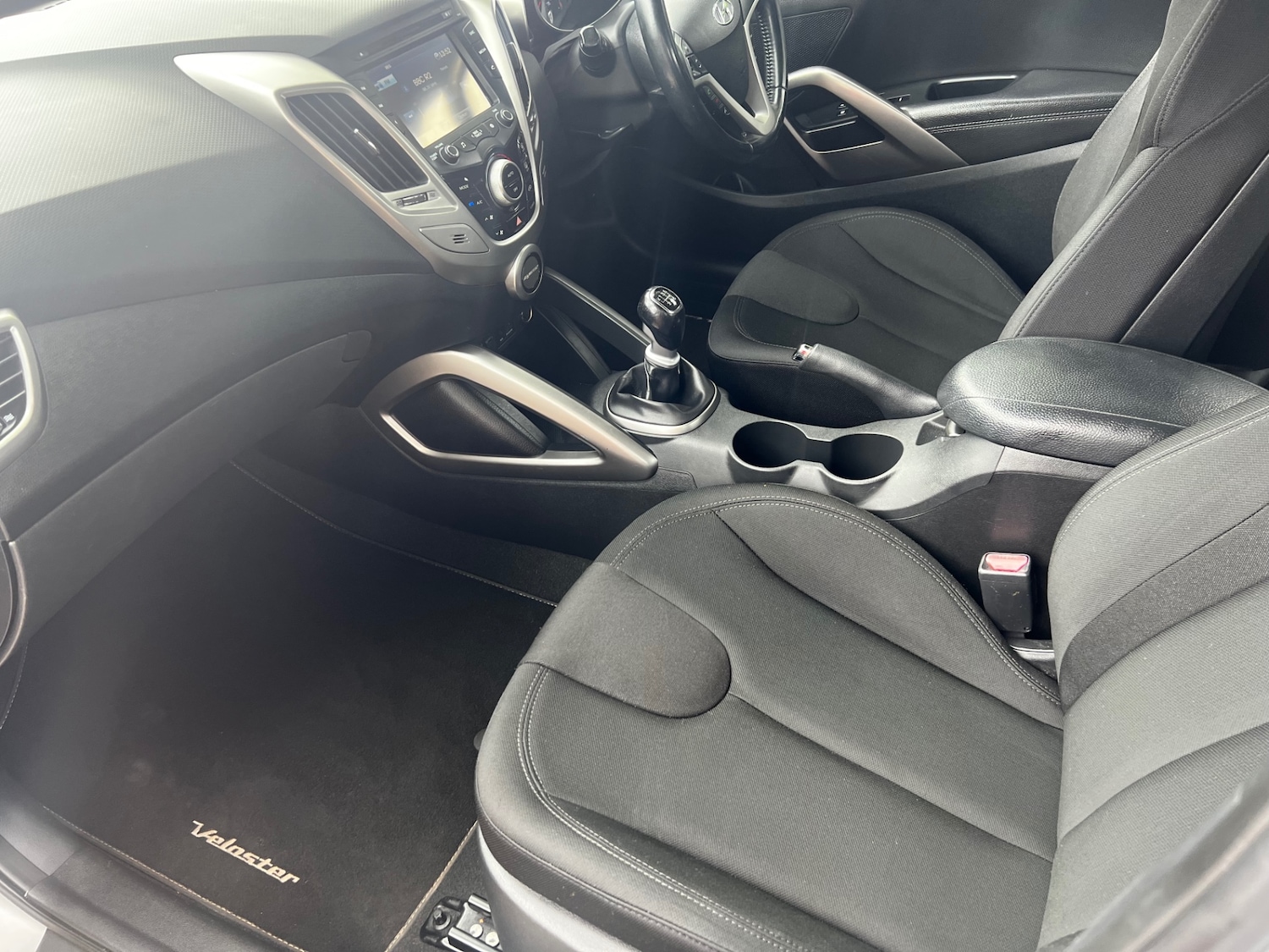 Used Hyundai Veloster 2012 for sale - 77005556: Photo 22