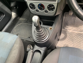 Used Ford Fiesta 2006 for sale - 76945993: Photo