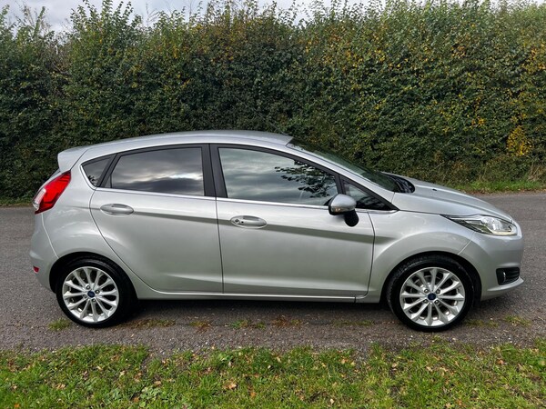 Used Ford Fiesta for sale - 76247329: Photo 11