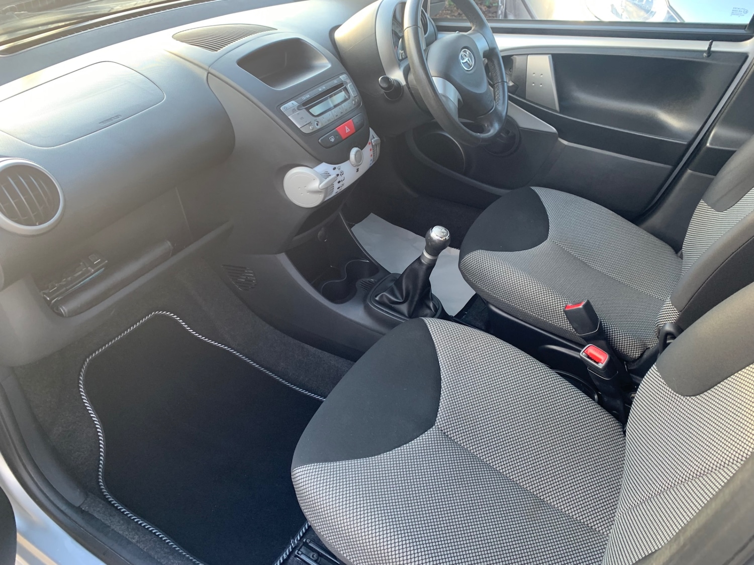 Used Toyota AYGO 2013 for sale - 77025322: Photo 16